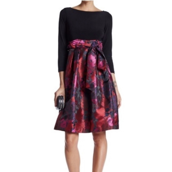 Eliza J Dresses & Skirts - Eliza J Floral Fit and Flare Full Circle Skirt Dress 6